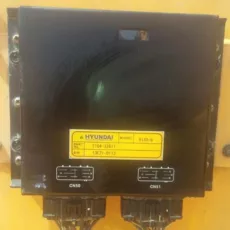 CALCULATOR-COMPUTER BOARD ECU-CPU HYUNDAI 21Q4-32811